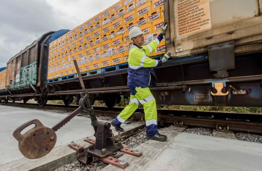 'Beer train' to replace 5,000 trucks on Antwerp ring road