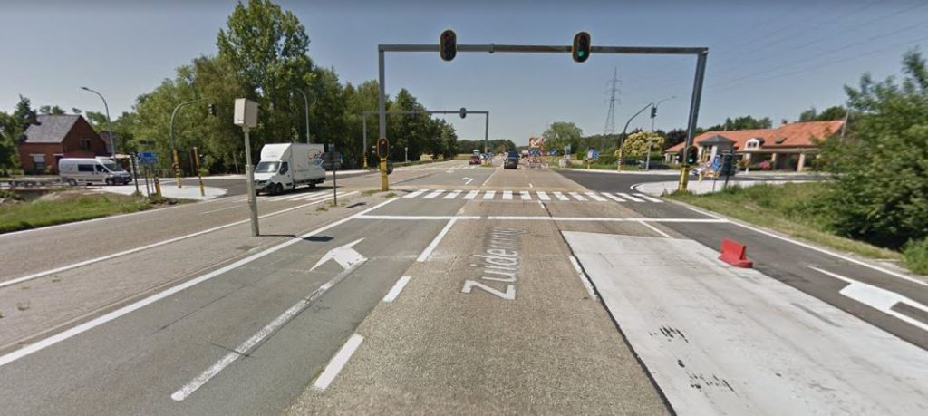 Municipal disaster plan enacted after accident with truck transporting toxic substances in Antwerp province
