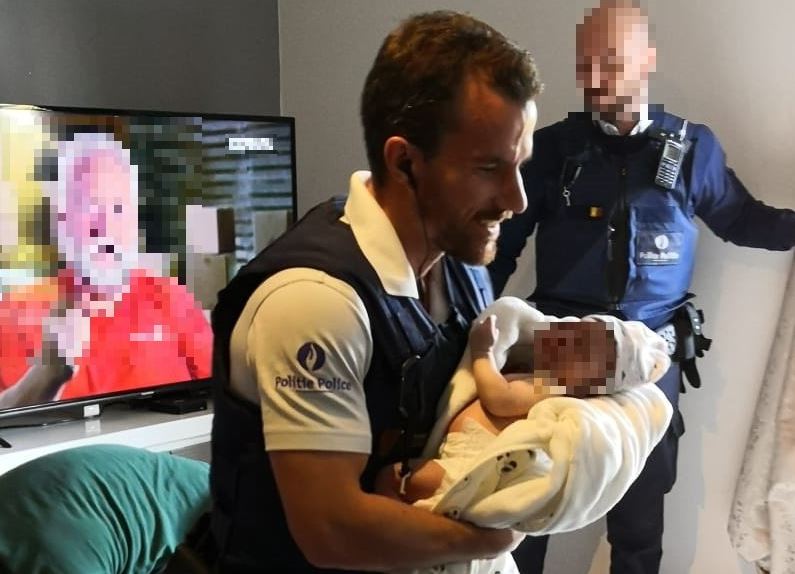 Brussels police officer rescues 3-week-old baby