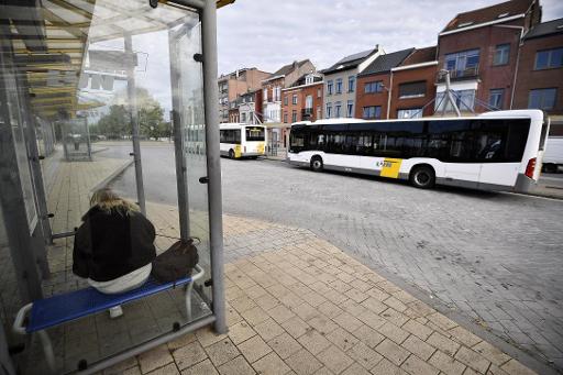 De Lijn bus services disruptions continue, new routes hit
