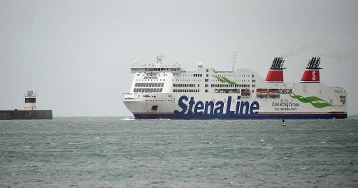 16 people found trapped in a trailer on a ferry to Ireland