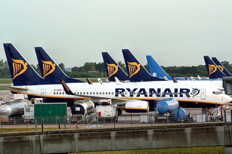 Ryanair not allowed to charge extra for more hand luggage, Spanish court rules