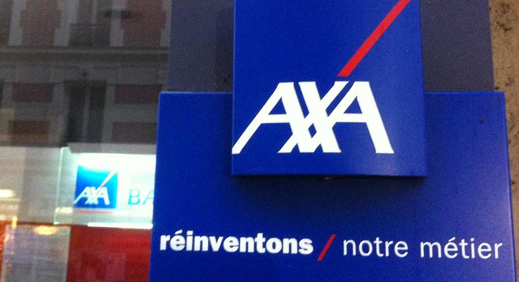 AXA Bank accidentally blocks 80,000 clients' debit cards