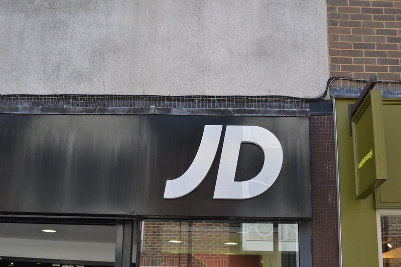 Brussels JD Sports store looted after racist remarks by Liège store manager