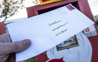 Every Belgian child who sends a letter to Saint Nicholas will receive a response this winter