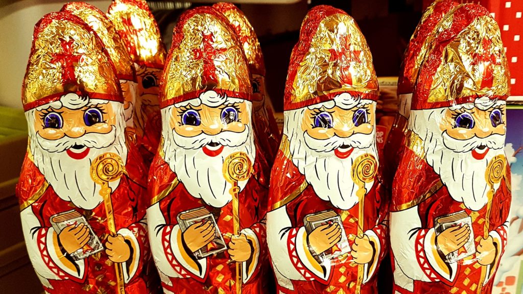 Fire above chocolate shop leads to Sinterklaas 'disaster'