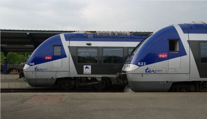 French train traffic to be 'very disrupted' due to national strike on Tuesday
