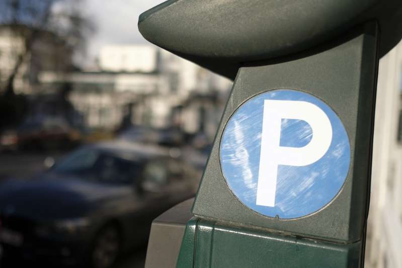 Brussels suspends paid parking checks during shutdown