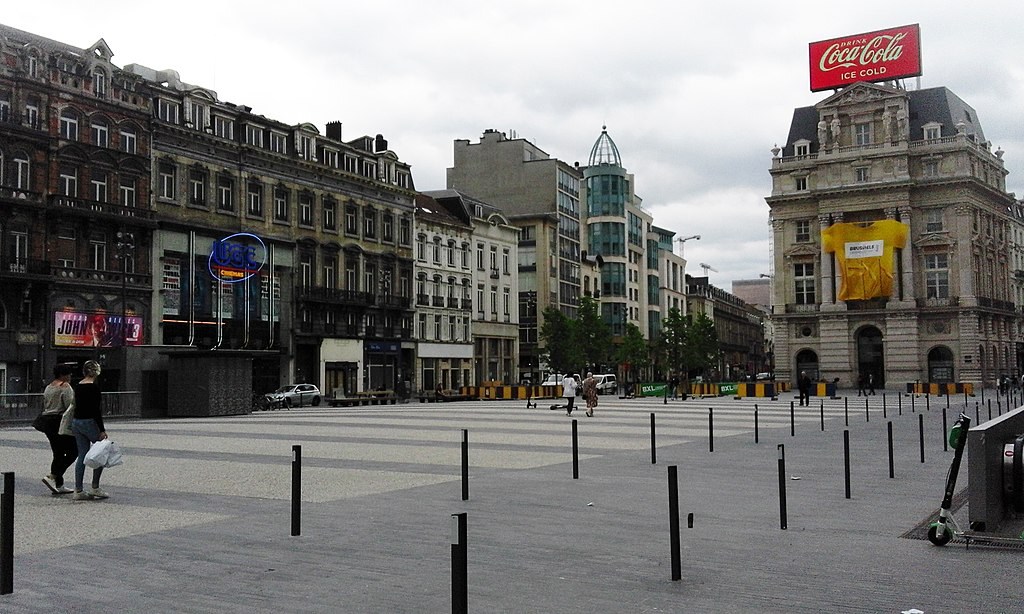 Strong winds: Place De Brouckère and part of Boulevard Anspach closed