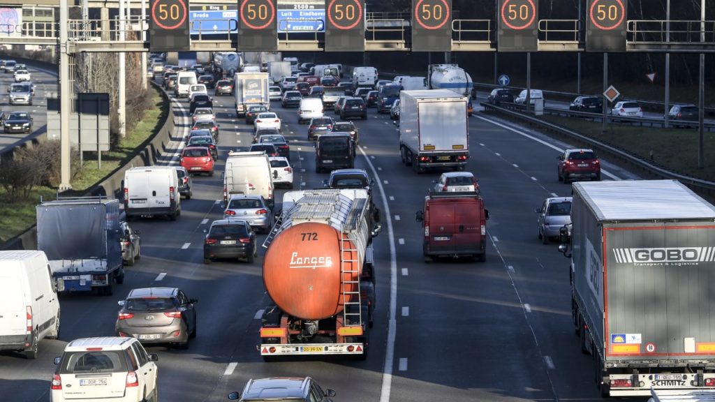 Road works on 38 places on Flemish motorways will disrupt traffic in 2020