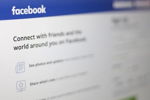 Coronavirus: Facebook to warn against fake news