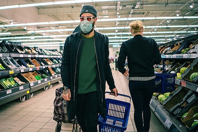 Masks could become mandatory in supermarkets from Wednesday