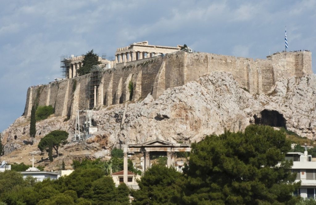 Greece opens up for flights to Athens and Thessaloniki