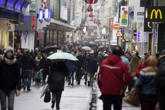Coronavirus: 62% of Belgians say they've lost money