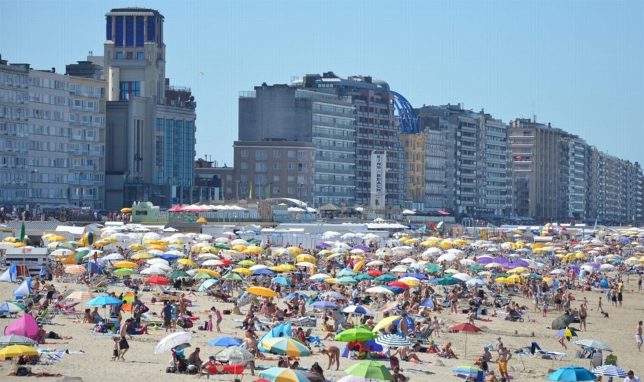 Belgian Mayors agree to phased reopening of beaches, despite grievances