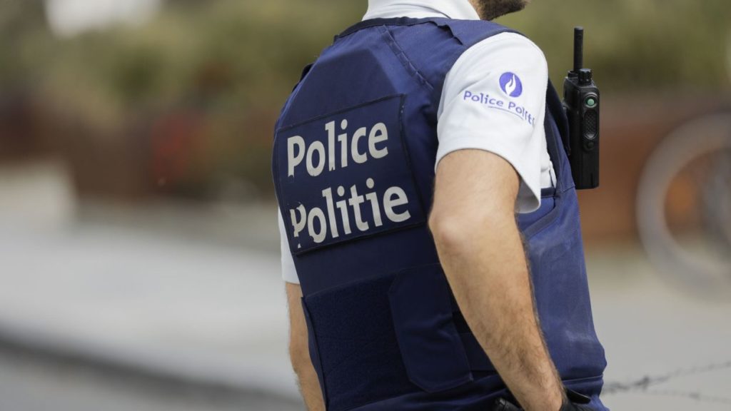 Man (37) kills wife in front of their 3 children in Uccle