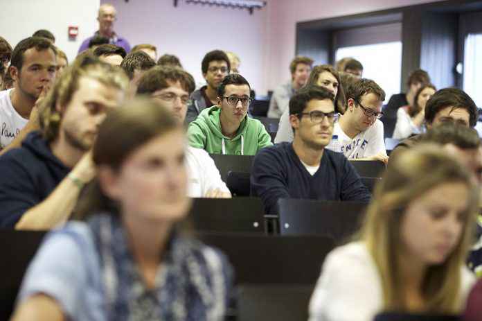Walloon education minister details coronavirus plan for higher education