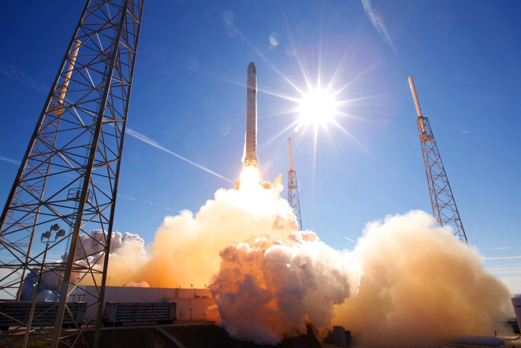 SpaceX launches 60 satellites at once for internet network