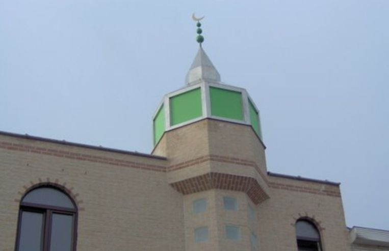 Mosques in Mechelen temporarily close after positive Covid-19 tests