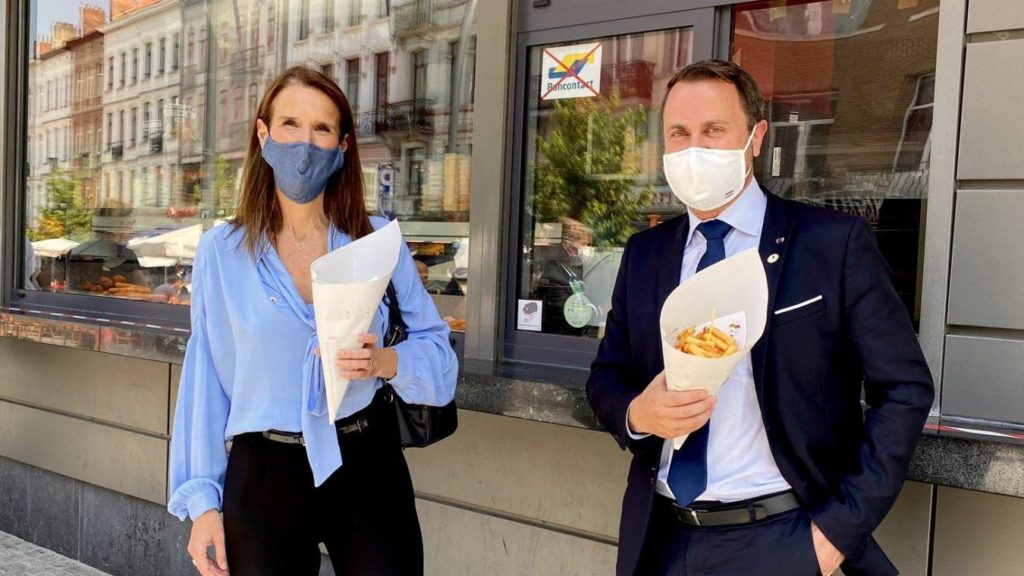 Luxembourg’s Bettel has fries with Sophie Wilmès following Code Orange assurances
