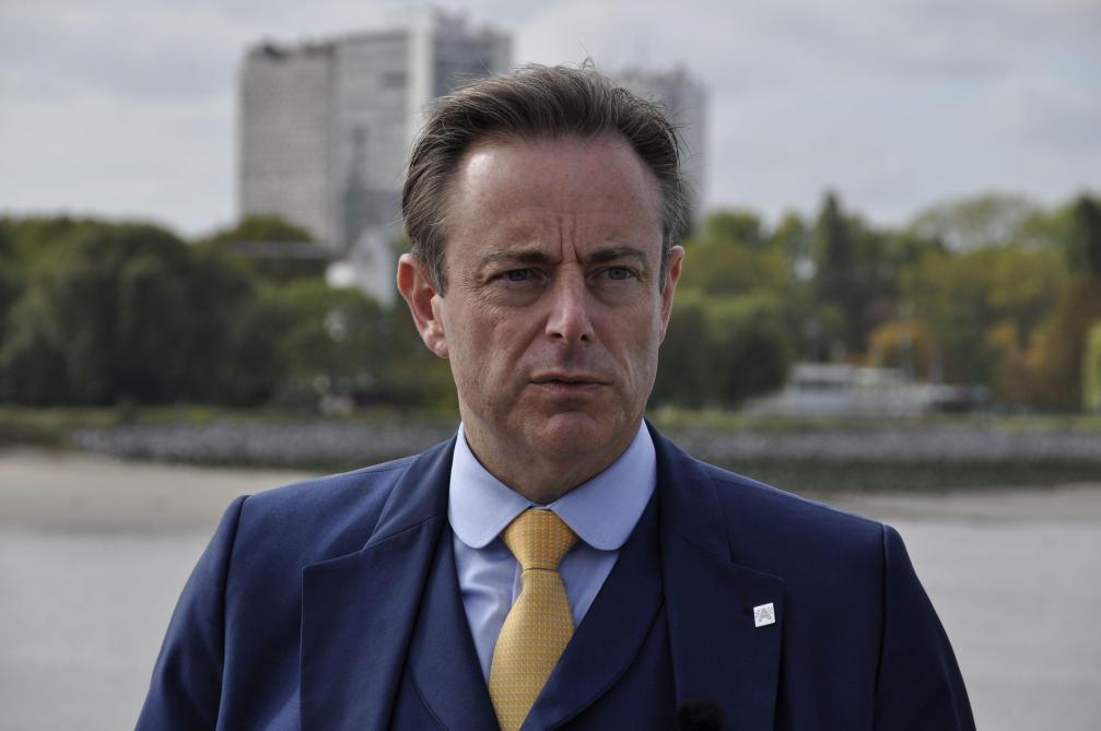 Not limiting social contacts was a mistake, says Bart De Wever
