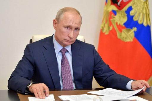Putin signs decree to amend Russia's constitution