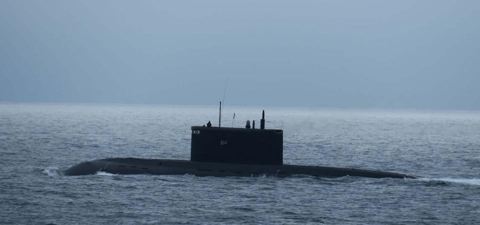 Navy tracks Russian attack sub in Belgian waters