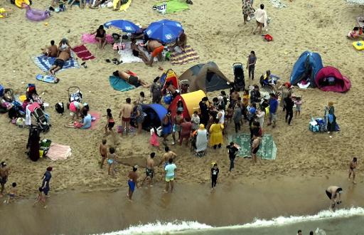Rules for festivals should also apply at the beach, Belgian police unions say