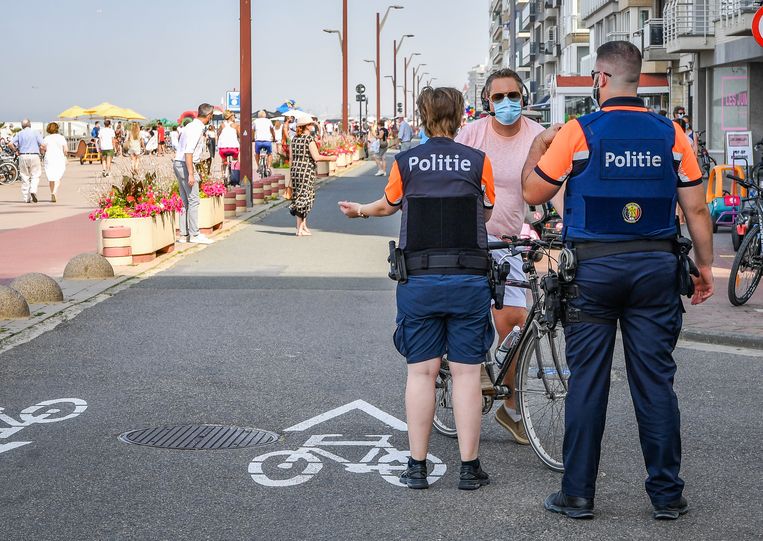 Blankenberge closes to day trippers after battle on the beach