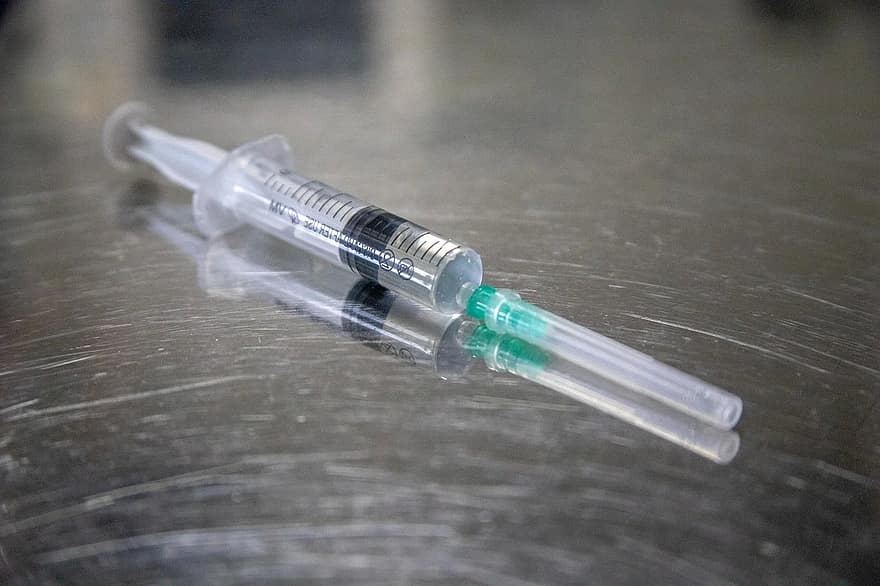 Coronavirus: UK receives first batch of Pfizer/BioNTech vaccine