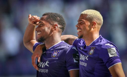 Anderlecht beats Cercle Brugge, handing Kompany his first win as manager