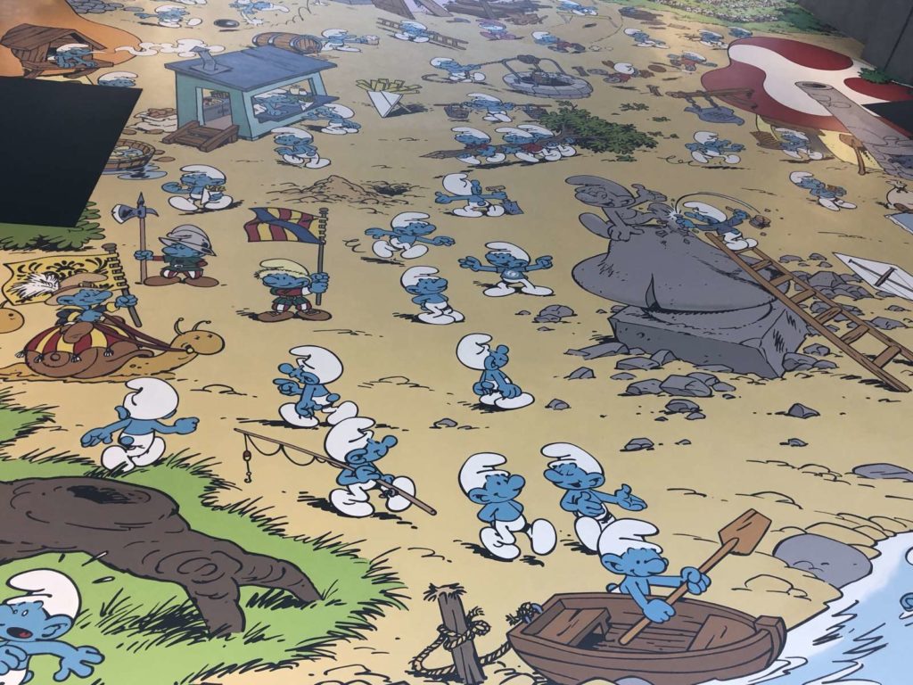 Smurfs fresco at Brussels central station collapses