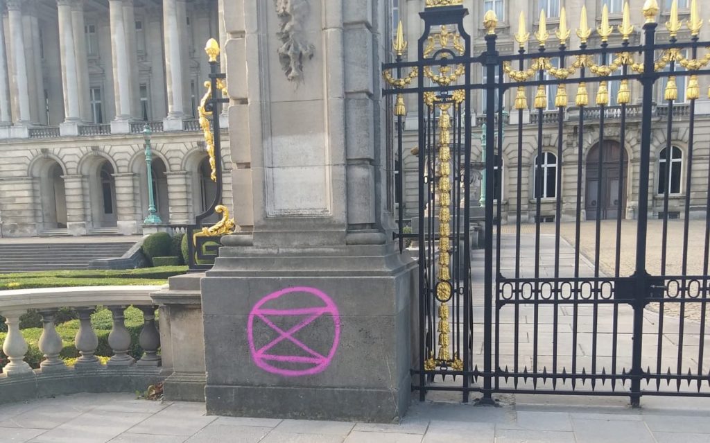 'What is your plan?': Extinction Rebellion tags Belgian Royal Palace