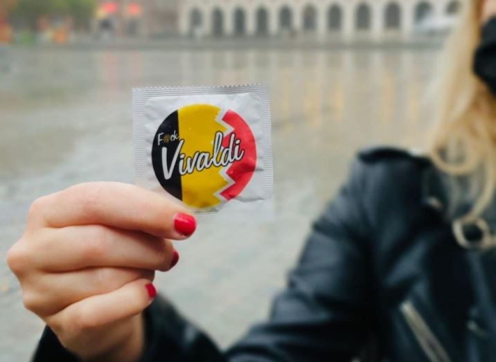 'Flanders is getting screwed': N-VA youth distributes condoms against Vivaldi government