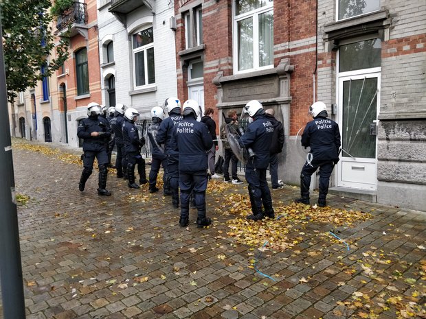 Dozens arrested at anti-coronavirus measures protests in Brussels