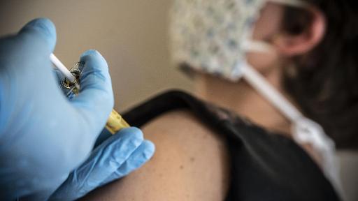 Belgian hospital resumes Johnson & Johnson coronavirus vaccine trials
