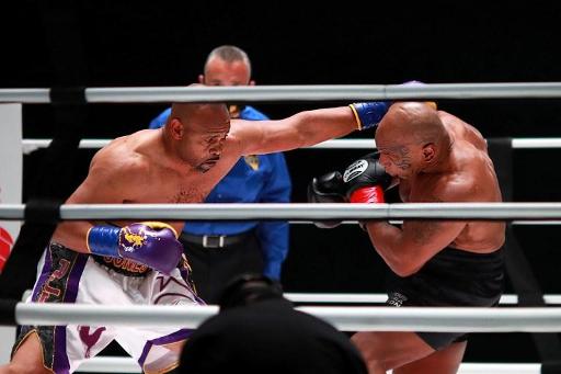 Entertaining Mike Tyson – Roy Jones Jr. boxing bout ends in draw
