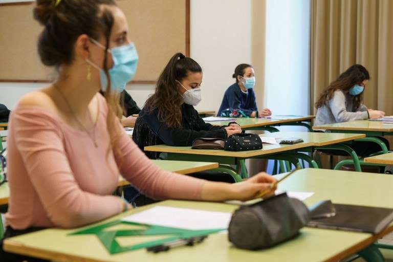 Over half of infections in Flemish schools found in second and third grade