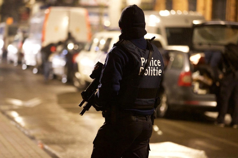 Belgian police arrest two minors planning a terrorist attack