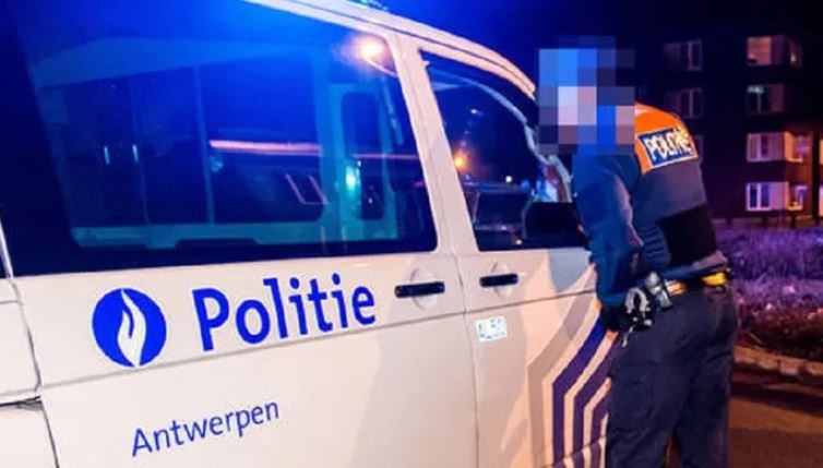 'Pizzas had just arrived': 10 people caught at lockdown party in Antwerp