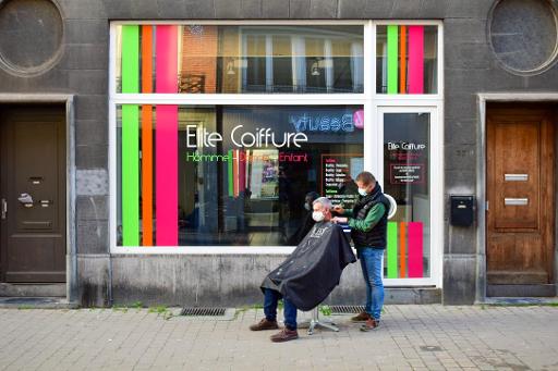 Hairdressers to ask Belgian PM for earlier reopening on Tuesday