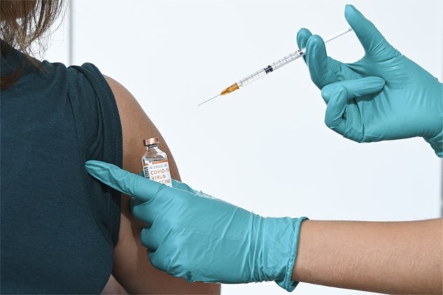 Coronavirus: Pfizer vaccine arrives in France, Netherlands