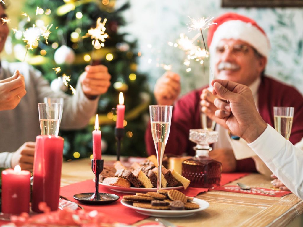 'Huge' third wave in January if one-fifth of families break Christmas rules