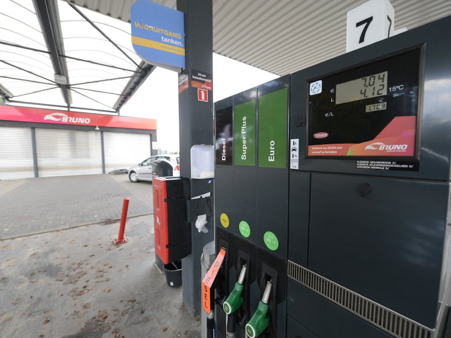 Gasoline and diesel become cheaper from tomorrow