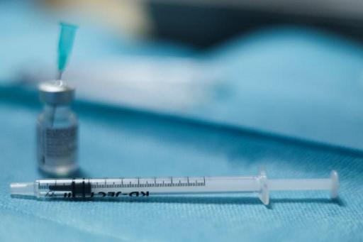 Pfizer vaccine protects against UK and South African variants