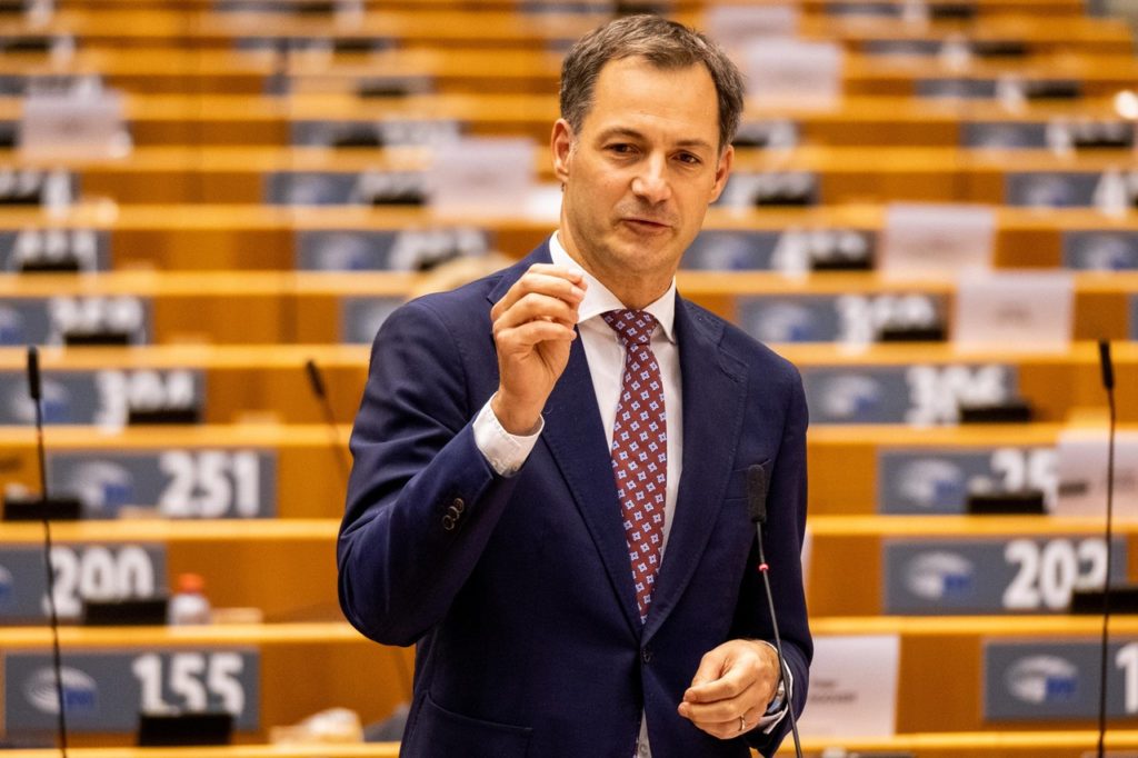 De Croo receives no opposition on non-essential travel ban at European Summit