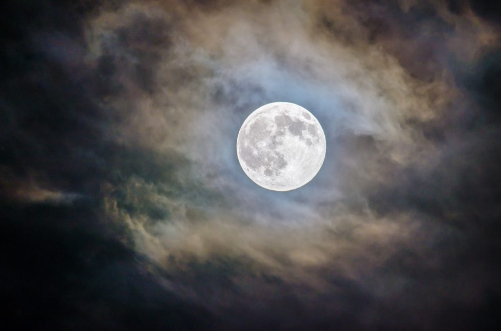 Science meets folklore: Full moon does affect our sleep patterns