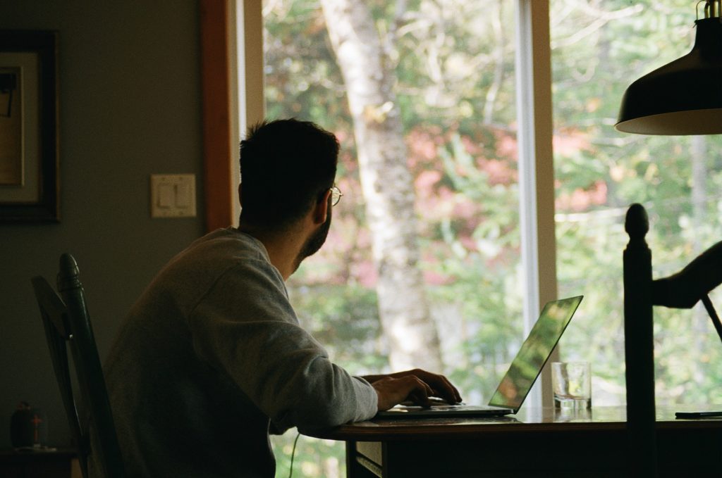 One in five businesses still restricting teleworking