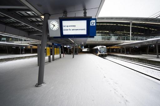 Netherlands: rail traffic at a standstill, many flights cancelled