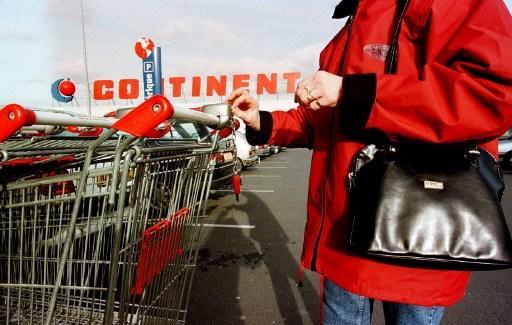 Belgian consumer confidence rose slightly in February